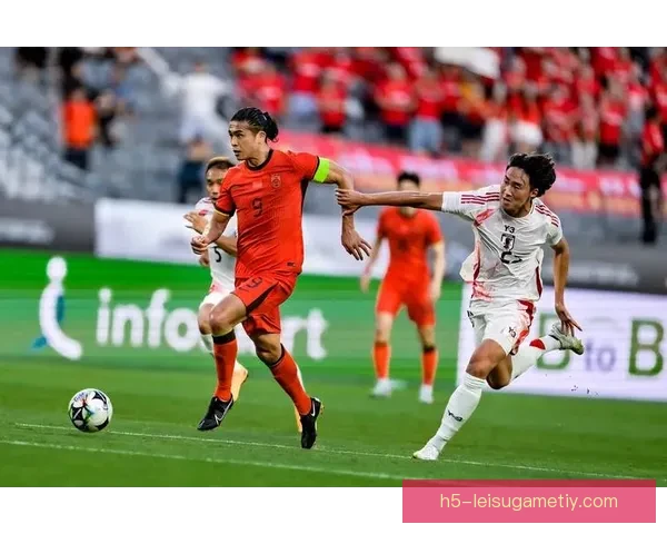 国足2比2后门将之争评论一边倒