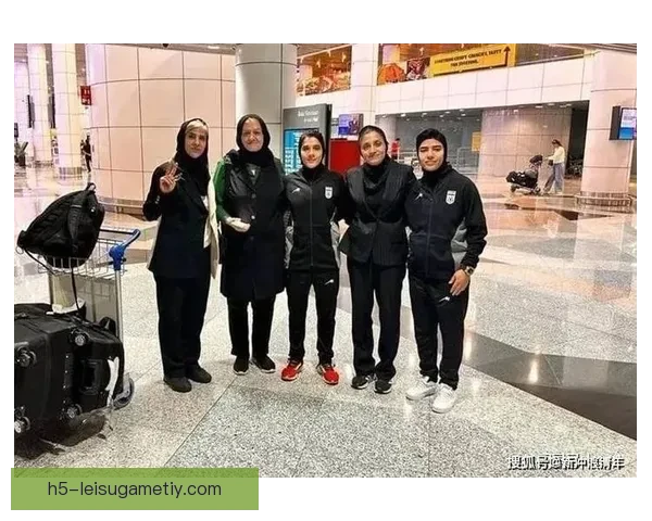 伊朗女足遭监控护照被扣家人受威胁 伊朗女足遭监控护照被扣家人受威胁